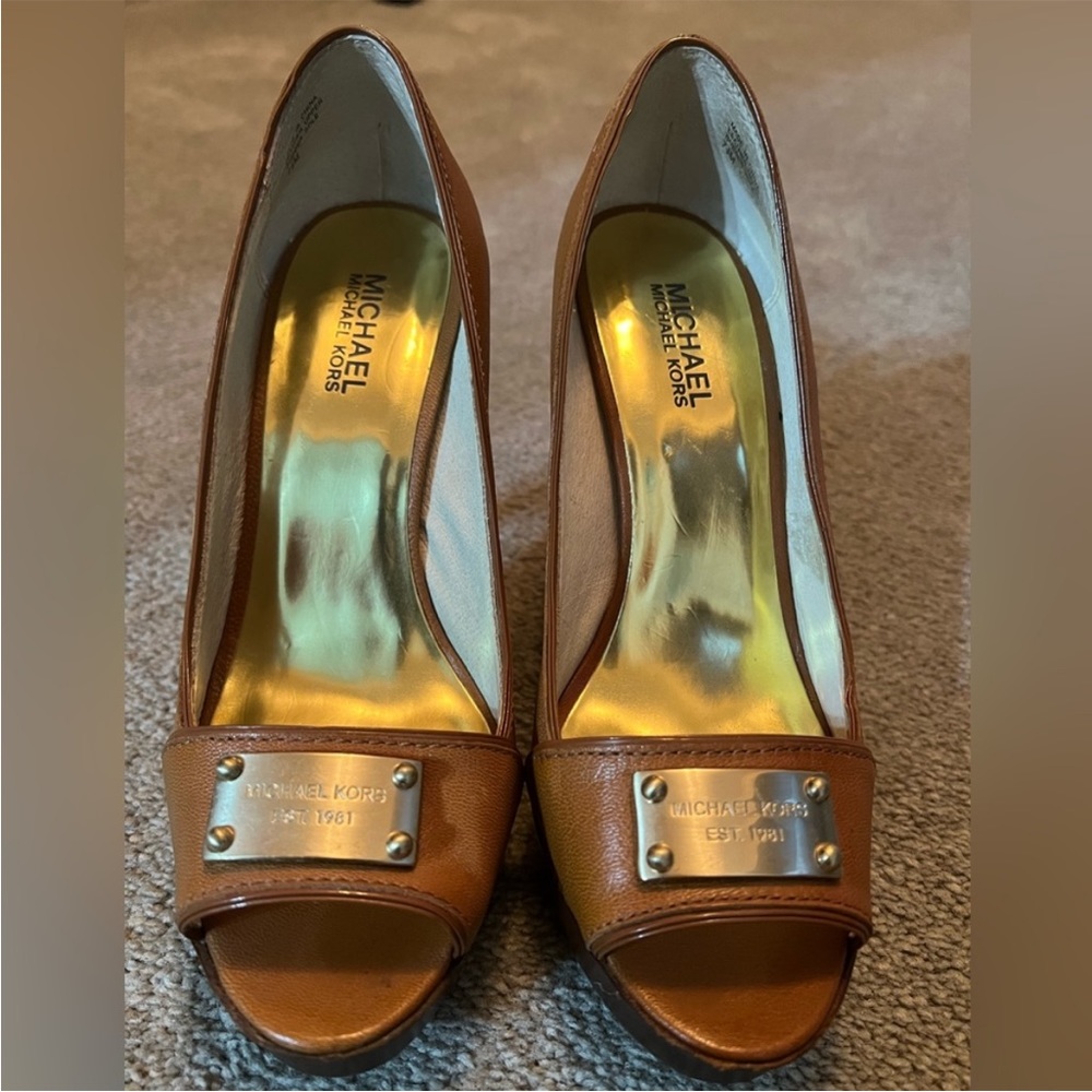 Michael Kors cognac heels - Picture 8 of 8